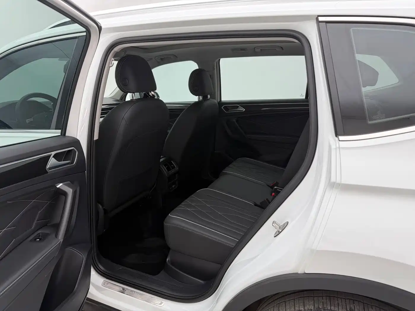 Volkswagen Tiguan L 2023 280TSI 2WD Trend Limited Edition фото 8