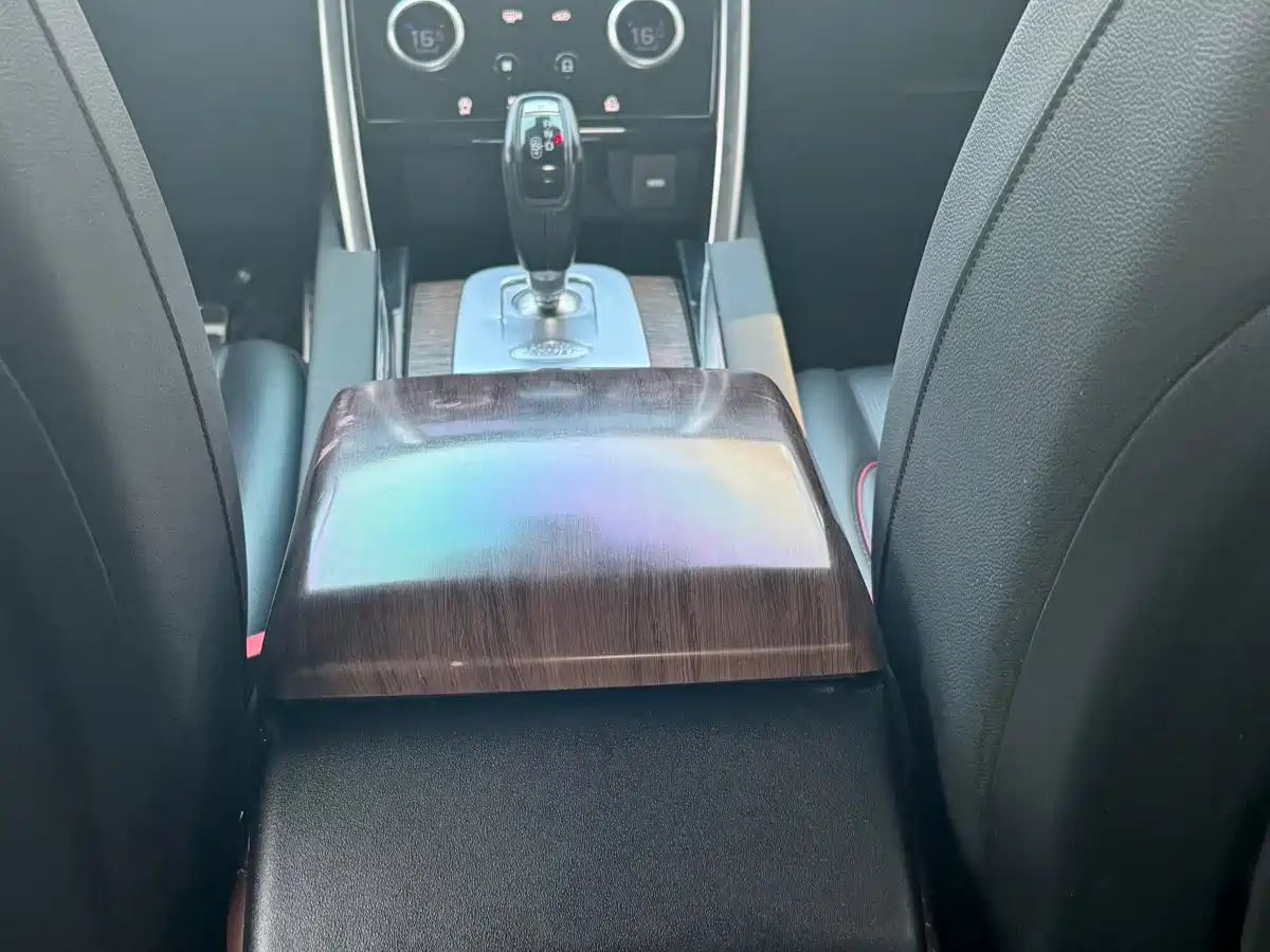 Land Rover Discovery Sport 2022 Model 249PS R-Dynamic SE Performance Tech Edition 5-Seater фото 10
