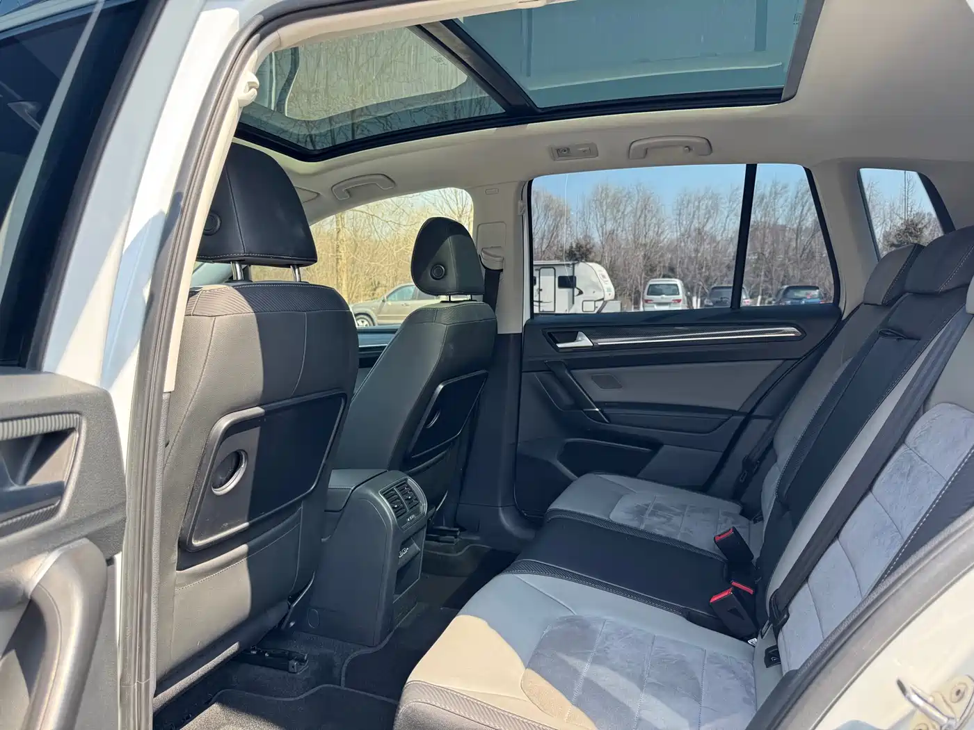 Volkswagen Golf Sportsvan 2019 280TSI Automatic Voyager China V фото 27