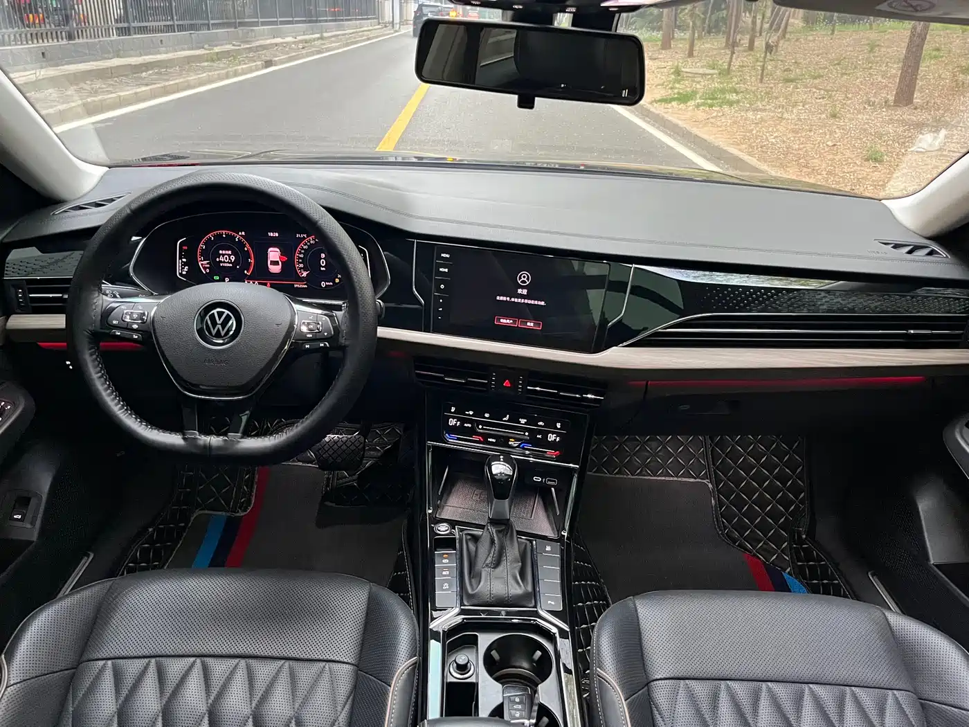 Volkswagen Passat 2021 Model 330TSI Luxury Edition фото 10