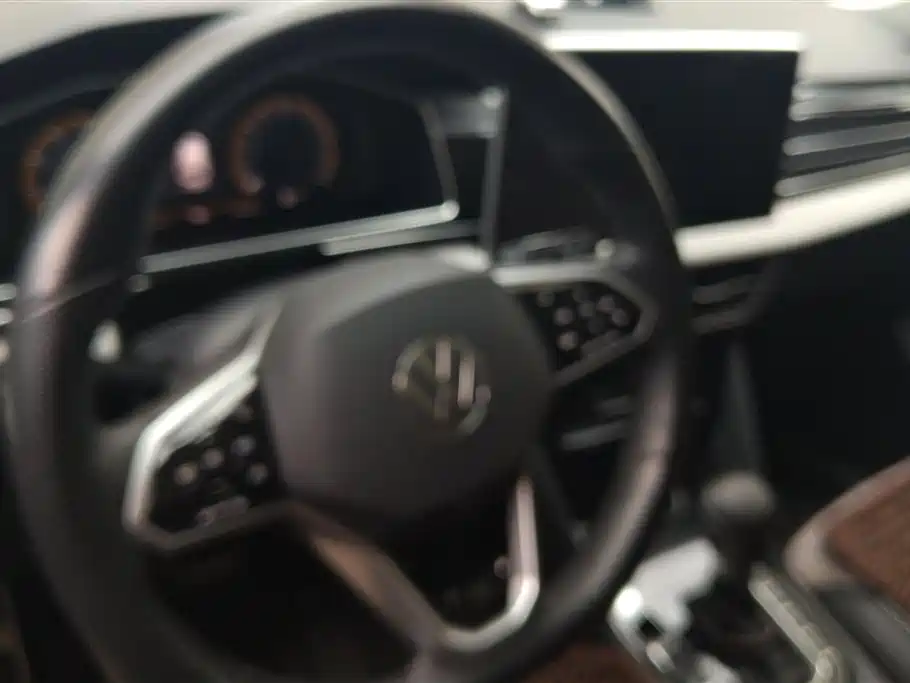 Volkswagen Tiguan L 2023 Facelift 330TSI Auto FWD R-Line Premium фото 12