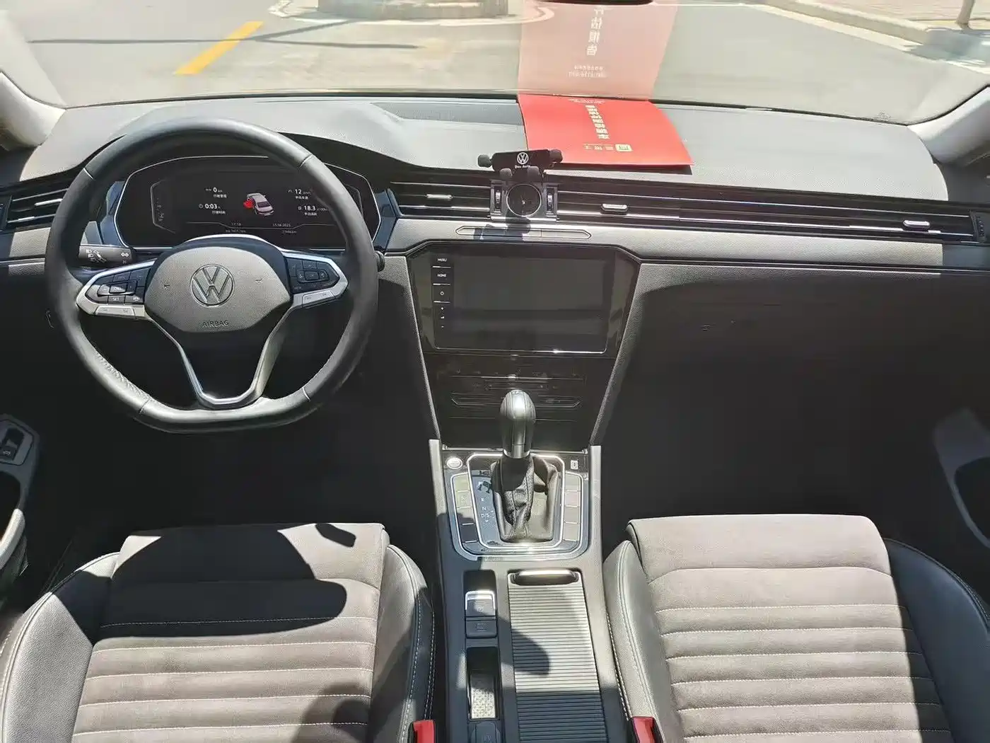 Volkswagen Magotan 2020 330TSI DSG Leading фото 4