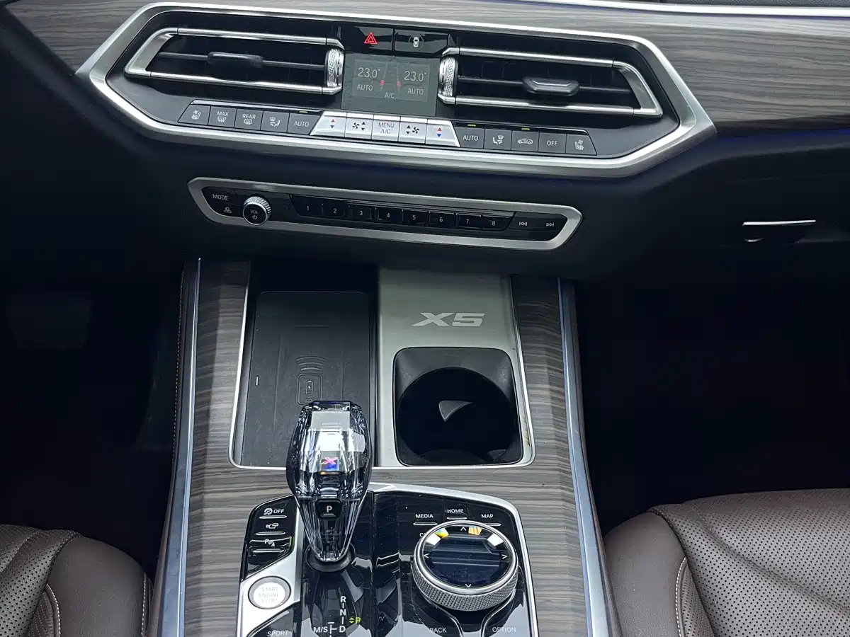 BMW X5 2022 2022 xDrive 40Li Premium M Sport Package