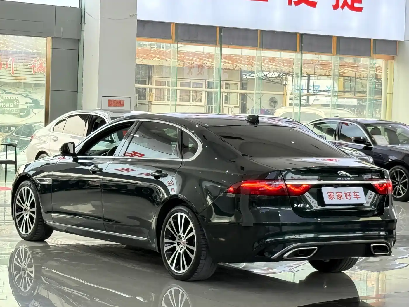 Jaguar XFL 2022 XFL 2.0T P250 2WD Premium Luxury фото 12