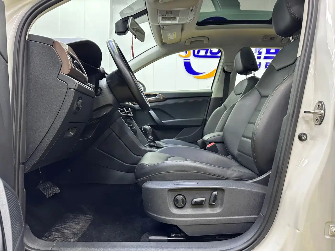 Volkswagen Tharu 2021 280TSI 2WD Luxury Plus фото 13
