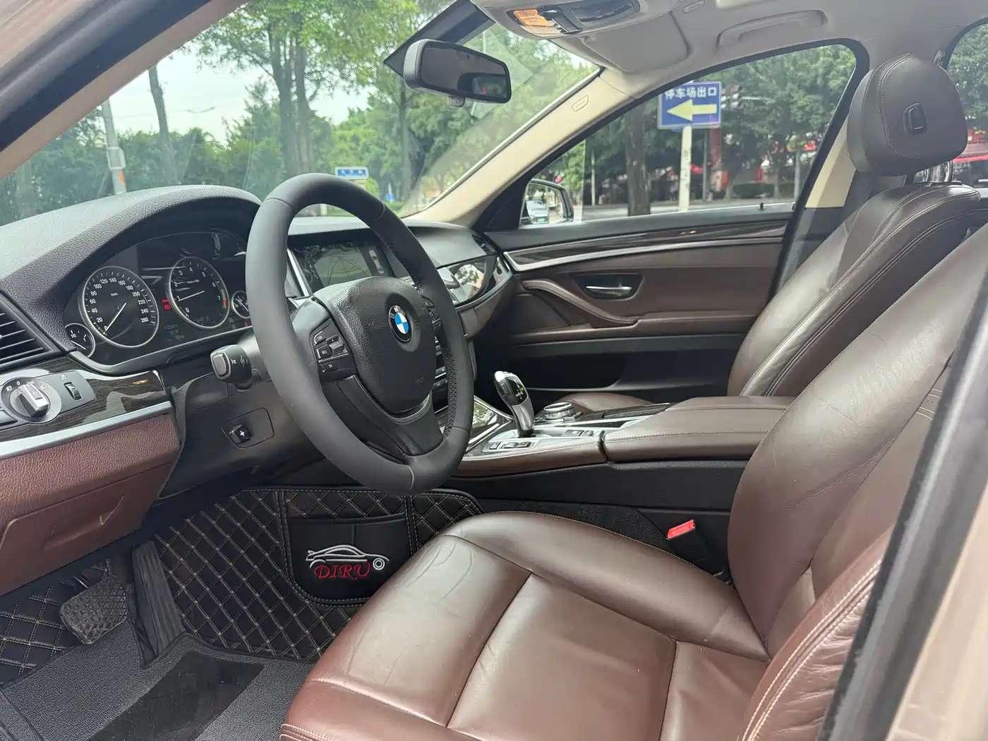 BMW 5 Series 2014 525Li Luxury Design Package фото 12