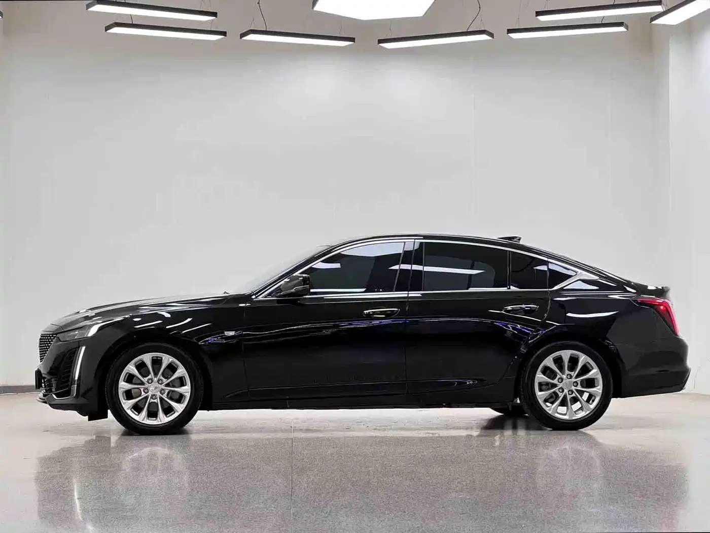 Cadillac CT5 2022 28T Luxury (Standard) фото 31