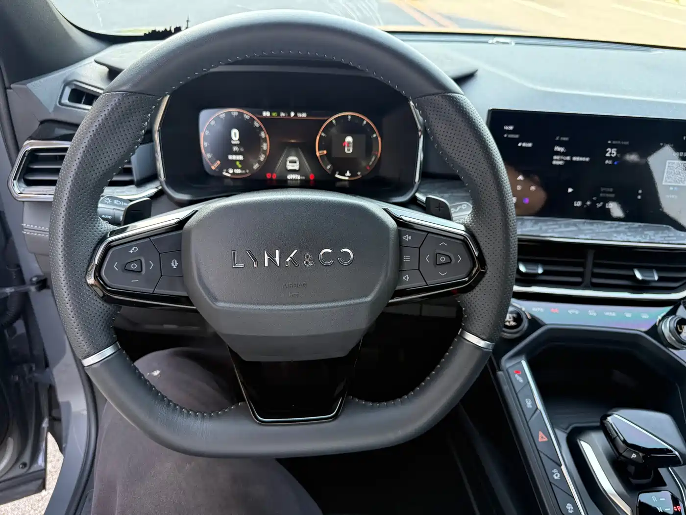 Lynk & Co 06 2020 1.5T Power Pro фото 16