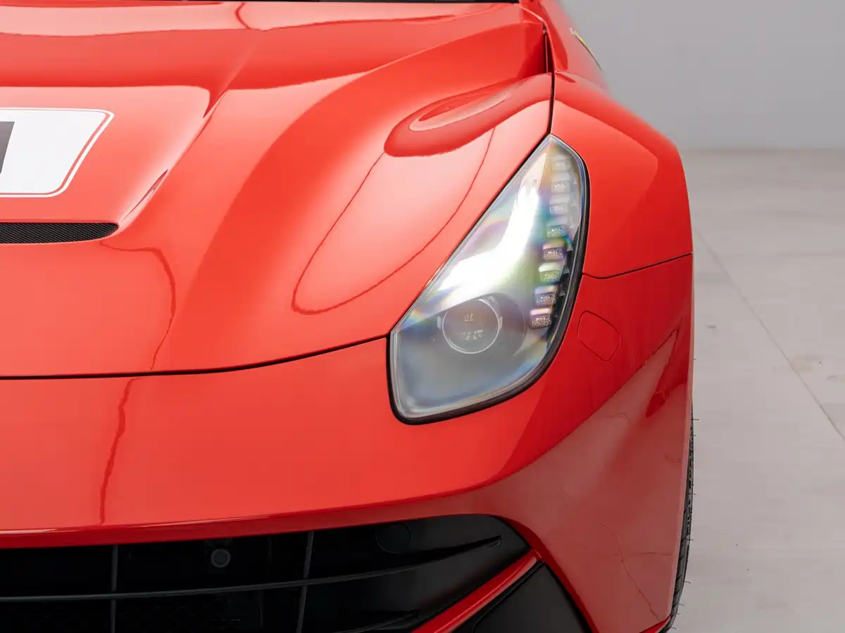 Ferrari F12berlinetta 2014 2013 6.3L Standard