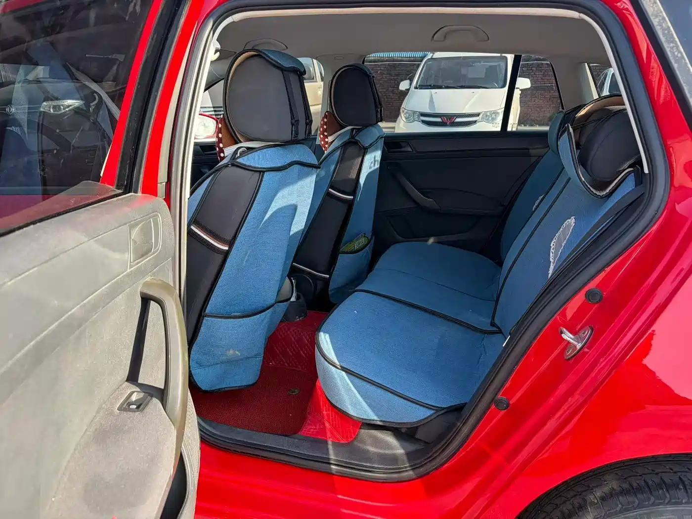 Škoda Skoda Rapid Spaceback 2014 1.6L Manual乐享版 фото 4