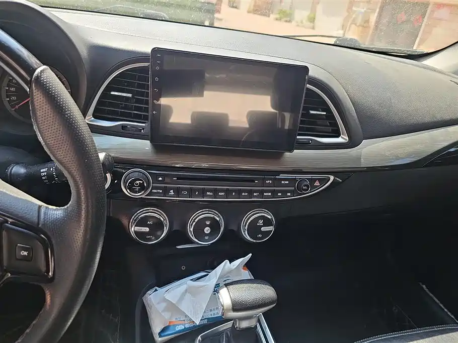 GAC Trumpchi Trumpchi GA6 2016 235T DCT Elite Edition фото 12