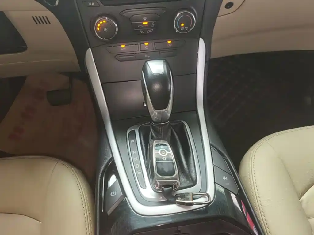 Ford Edge 2018 2018 EcoBoost 245 FWD Elite 5-seat China V
