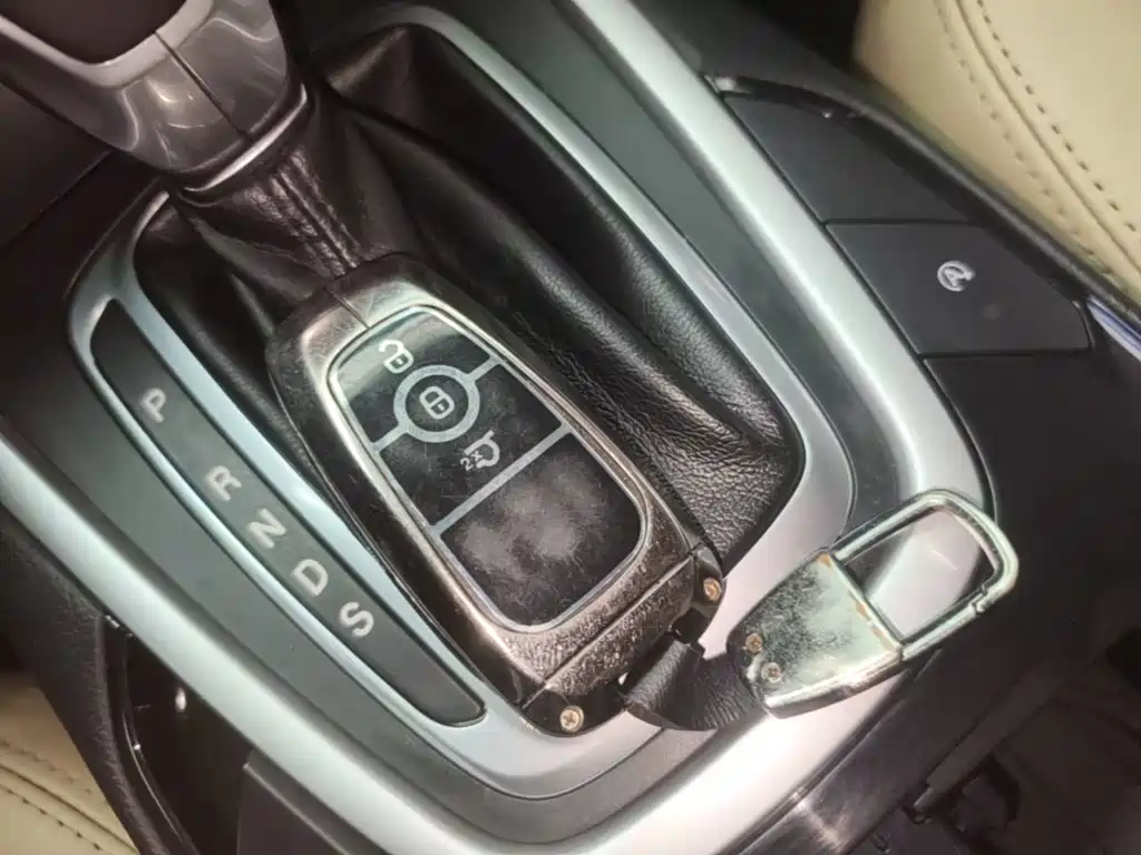 Фото 9 - Ford Edge