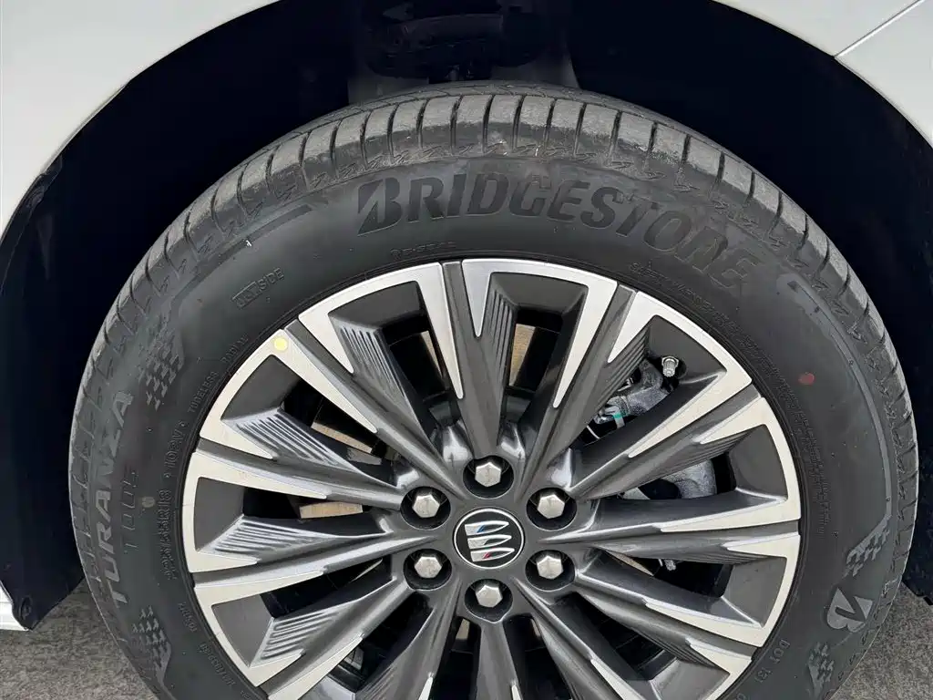 Buick GL8 2025 Model Landglory Smart Edition фото 7