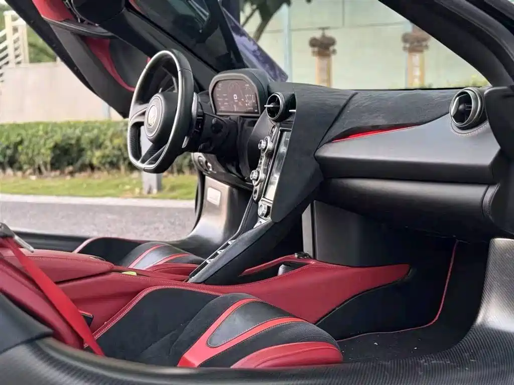 McLaren 720S 2018 2017 4.0T Coupe