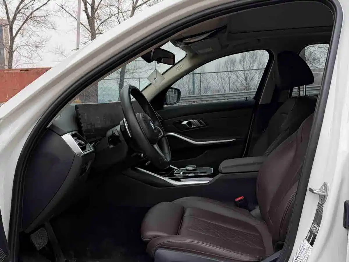 BMW 3 Series 2023 320Li M Sport Package фото 7