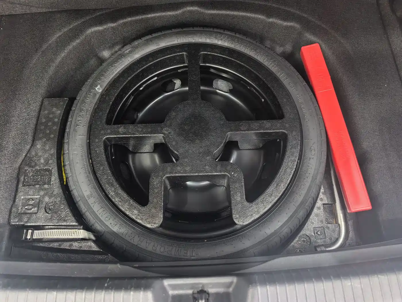 Volkswagen Golf 2023 280TSI DSG R-Line Lite фото 13