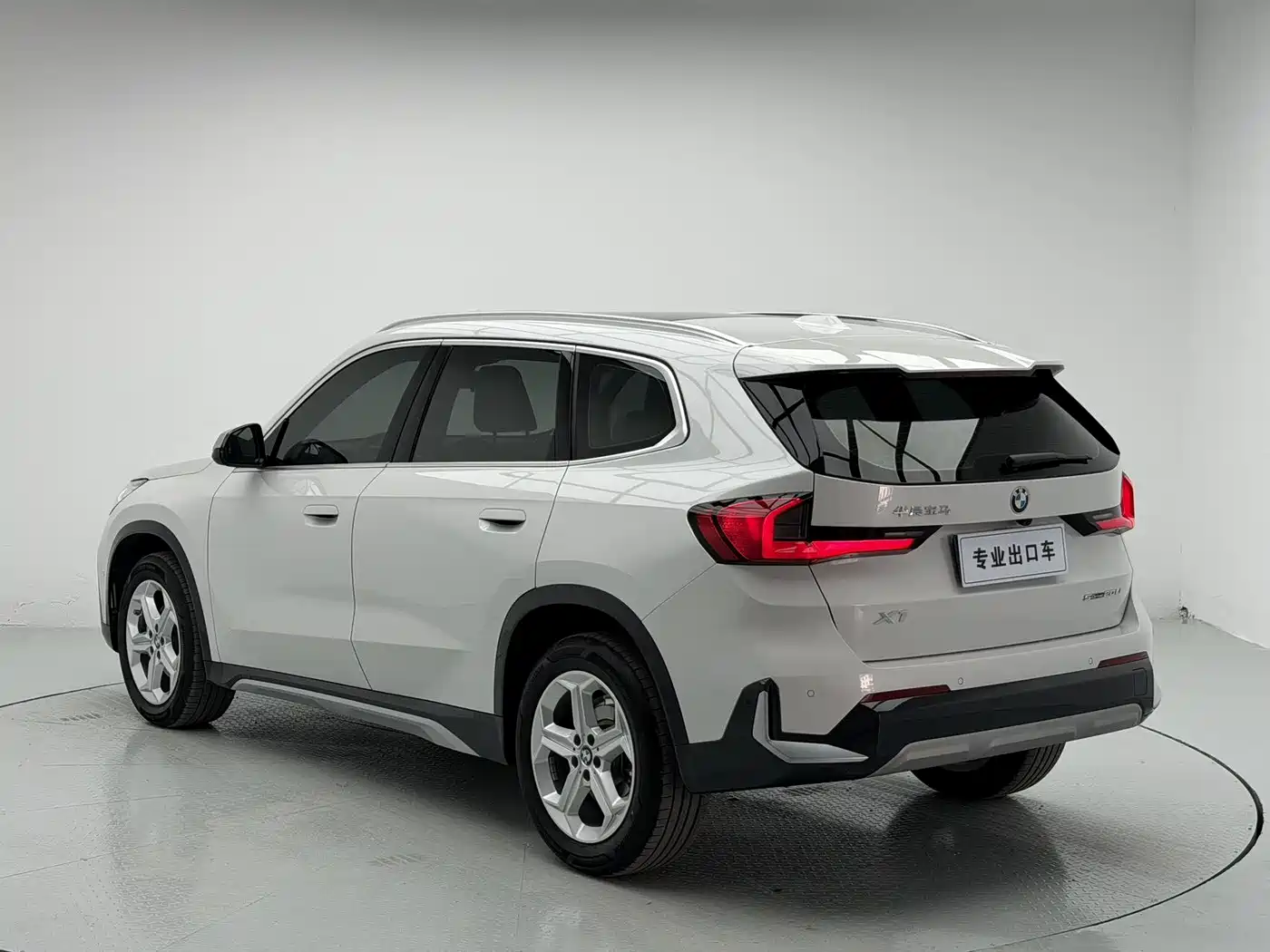 BMW X1 2023 sDrive20Li X Design Package фото 5