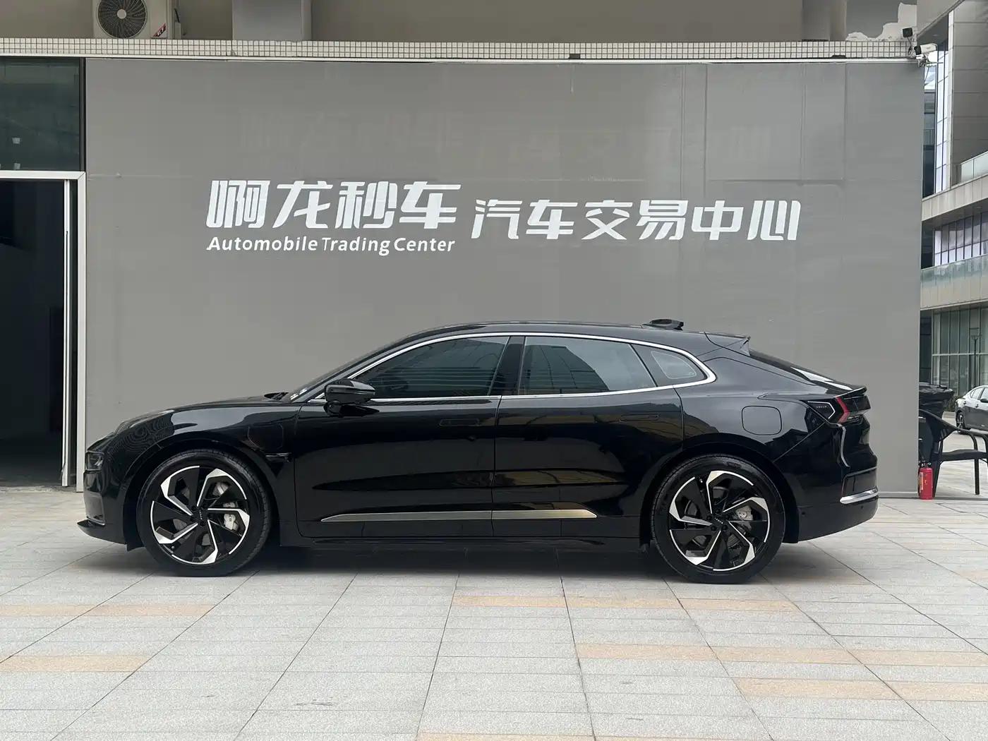 ZEEKR EXTREME KRYPTON 001