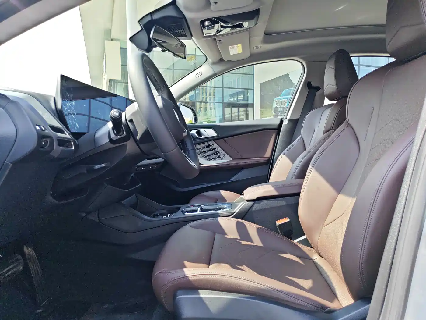 BMW 2 Series 2025 225L M Sport Package фото 19