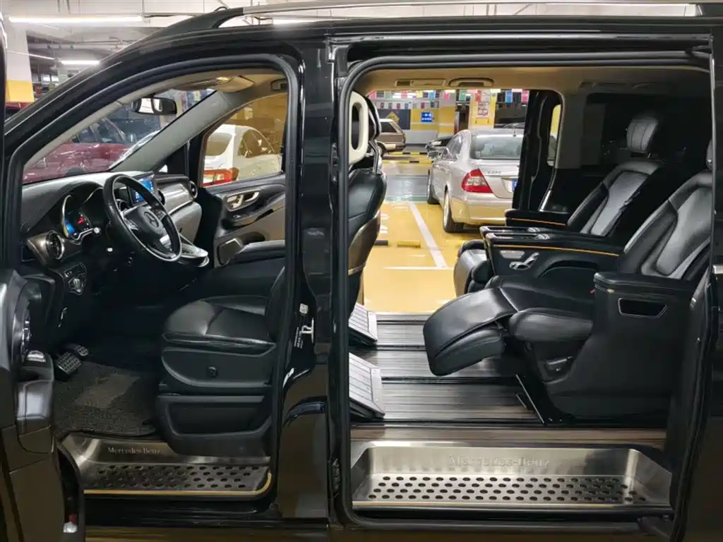 Mercedes-Benz V-Class 2020 Model V 260 L Long Wheelbase Luxury фото 23