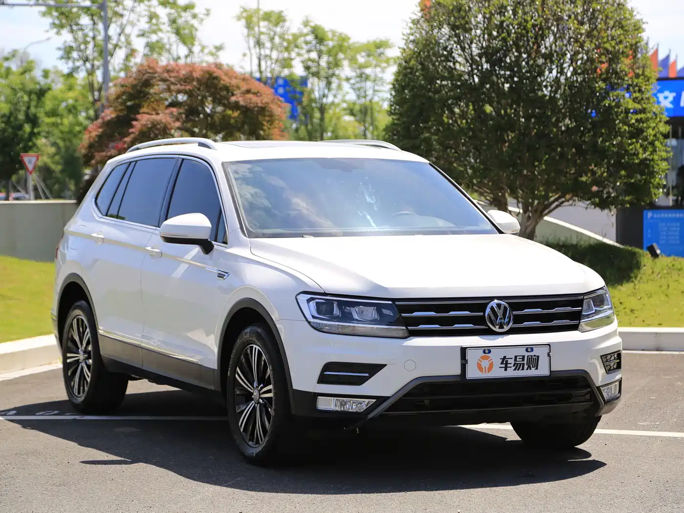 Volkswagen Tiguan L 2019 Facelift 330TSI Auto 2WD Panorama Comfort China VI фото 3