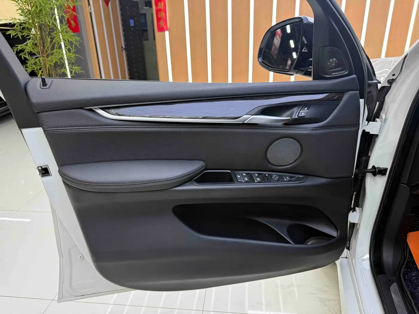 BMW X5 (Import) 2017 xDrive35i M Luxury Sport фото 10