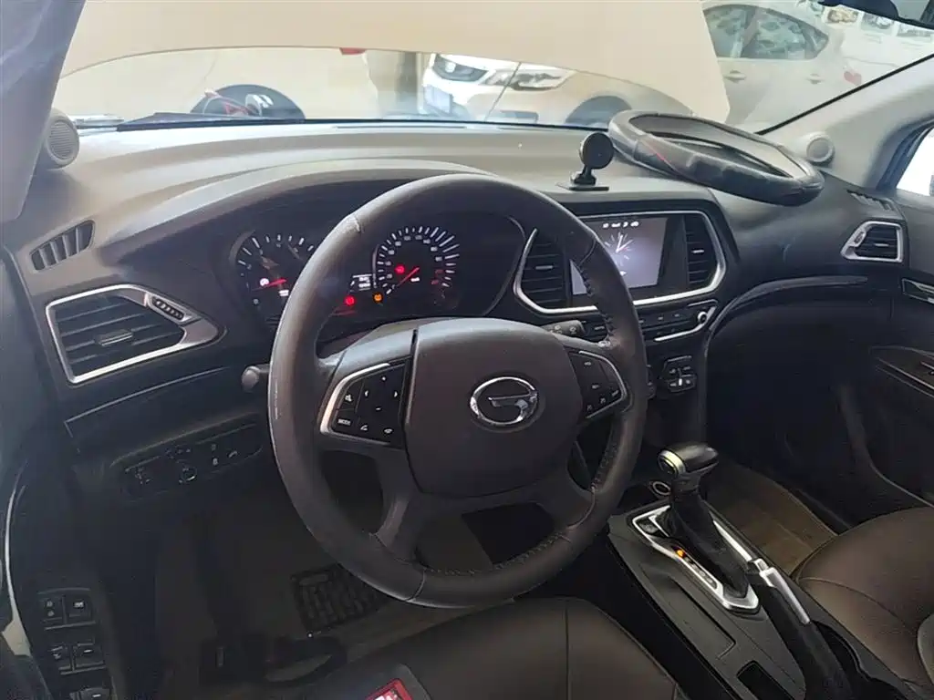 GAC Trumpchi Trumpchi GS4 2015 200T G-DCT Luxury Edition фото 10
