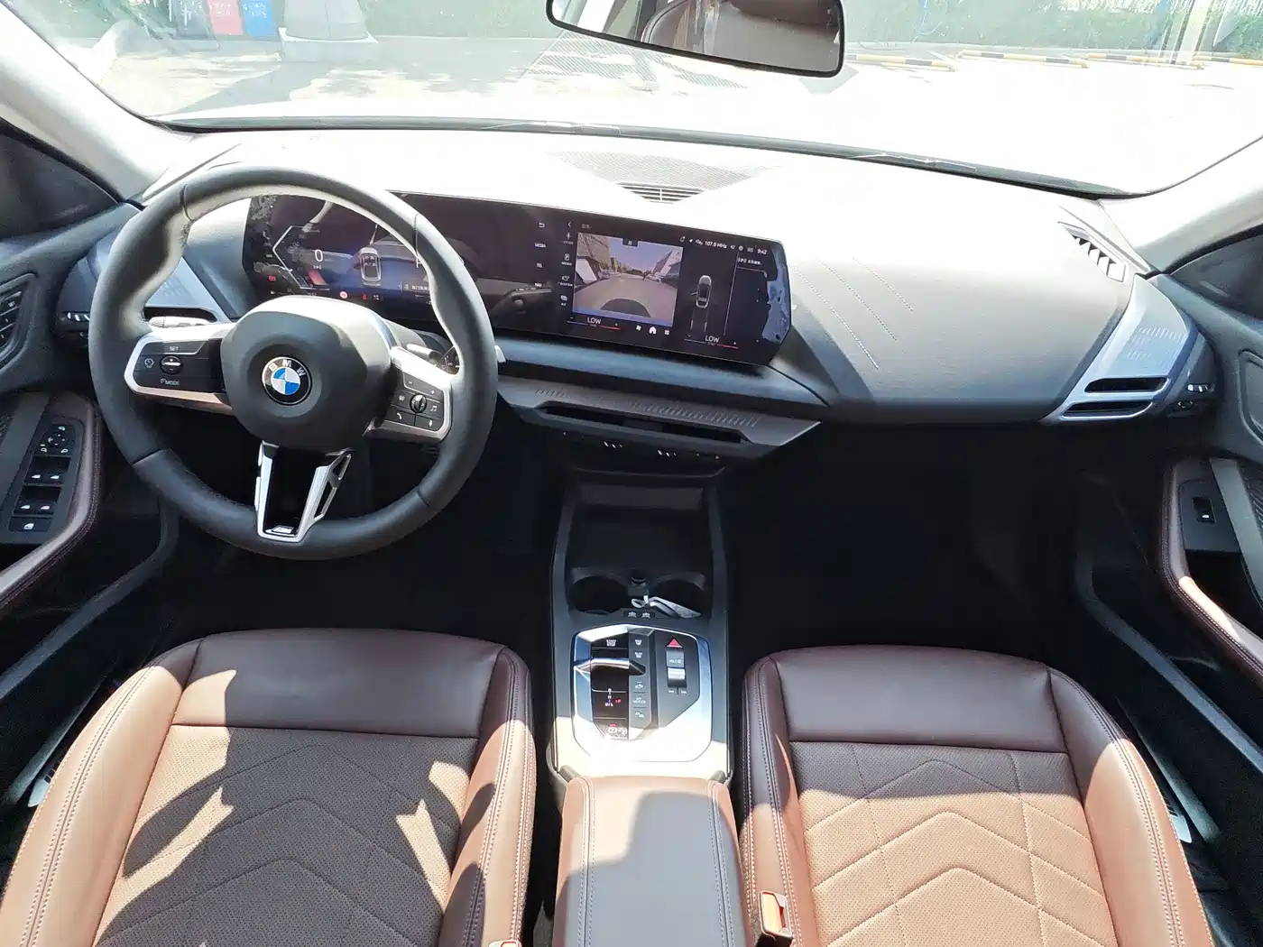 BMW 2 Series 2025 225L M Sport Package фото 15