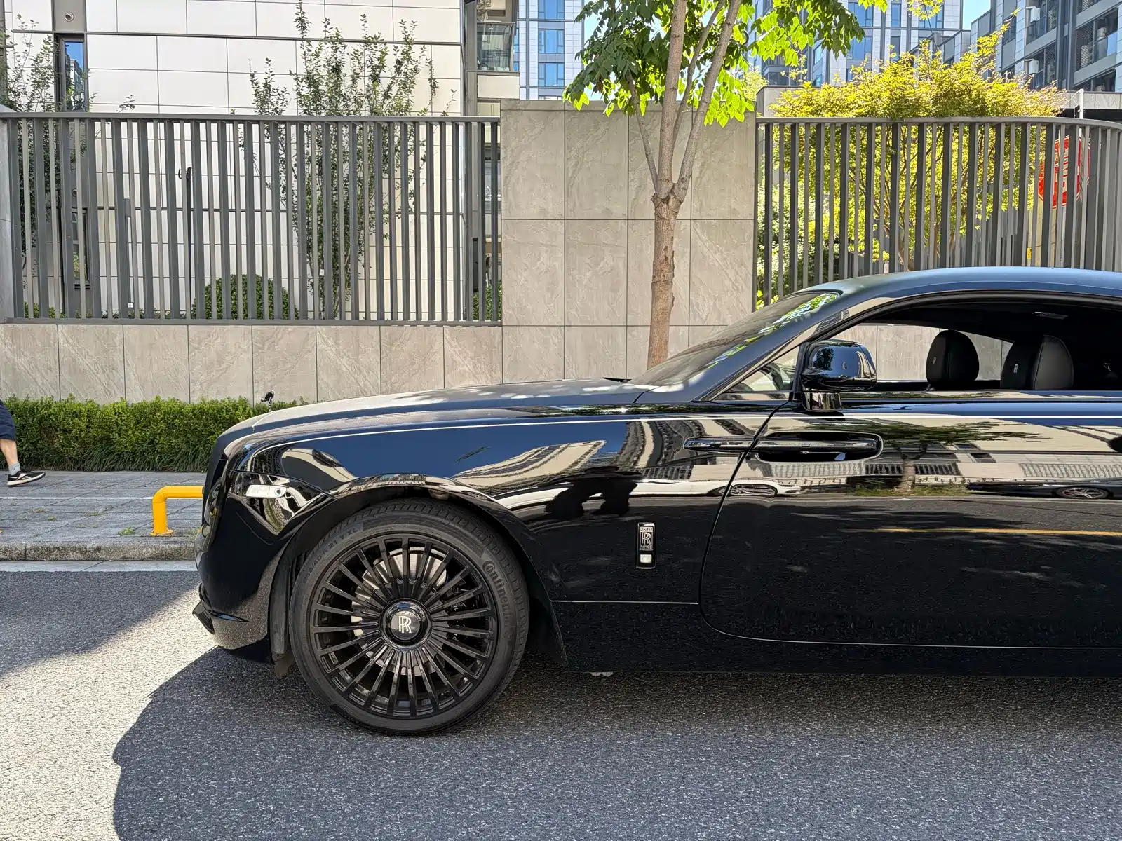 Фото 2 - Rolls-Royce Wraith