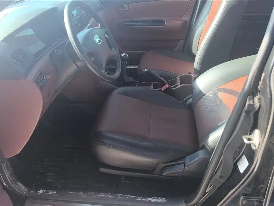 BYD F3 2013 Energy-saving Edition 1.5L Manual Standard фото 9