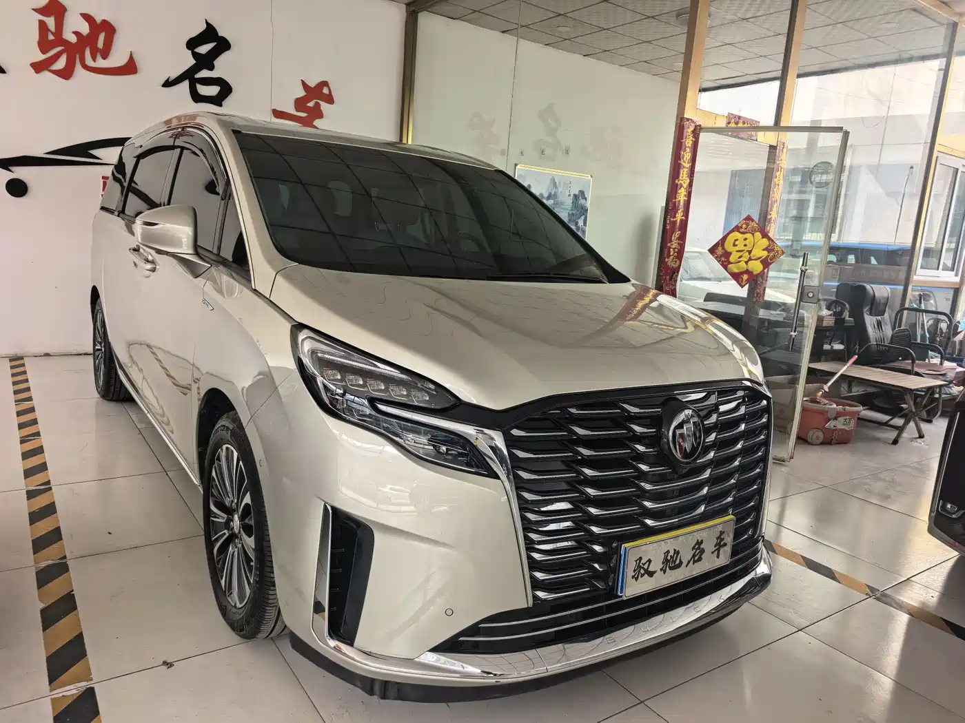 Buick GL8 2023 ES Landmaster Flagship фото 3