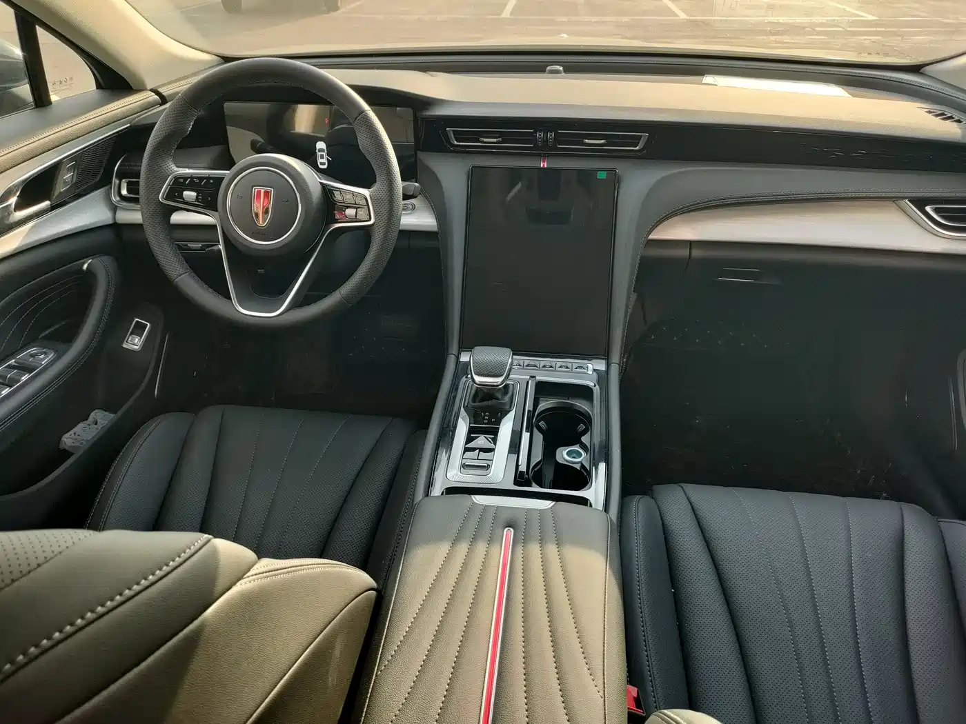Hongqi H5 PHEV 2025 130 Super Hybrid Edition фото 6