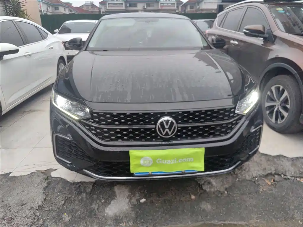 Volkswagen Passat 2023 Facelift 330TSI Starlight Elite Edition фото 3