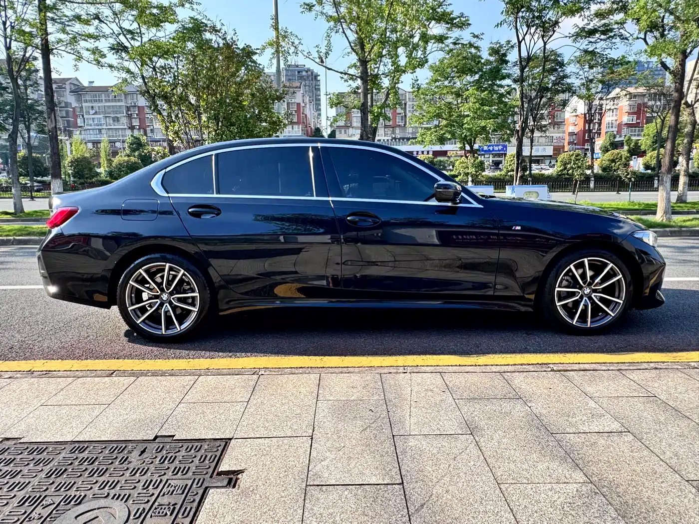 BMW 3 Series 2023 320Li M Sport Package фото 7