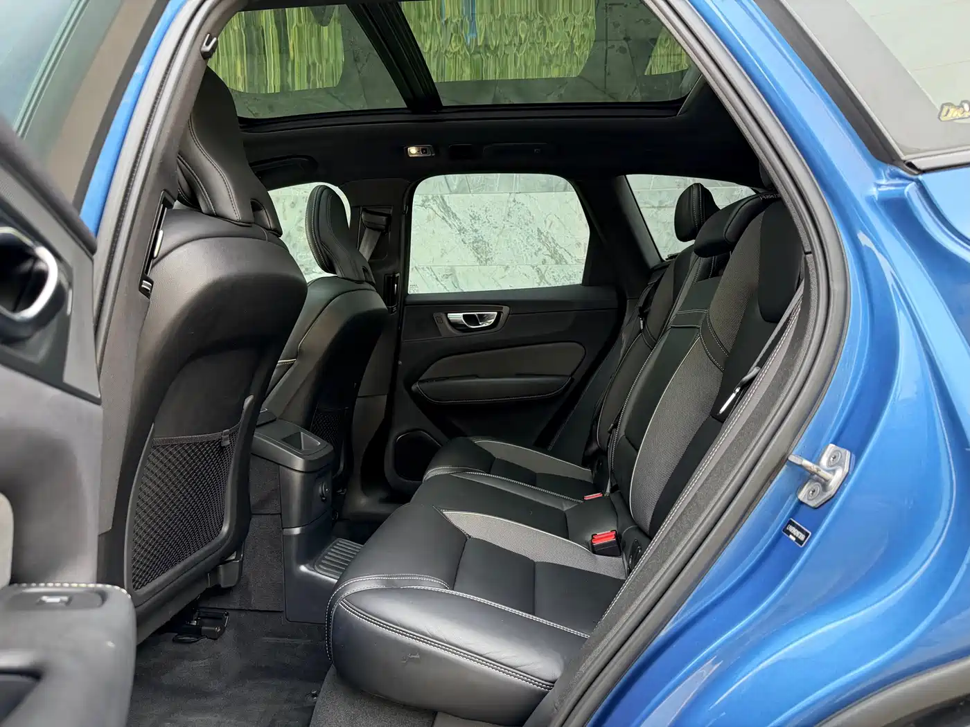 Volvo XC60 Plug-in Hybrid 2020 2021 T8 E-Drive Hybrid Inscription Sport
