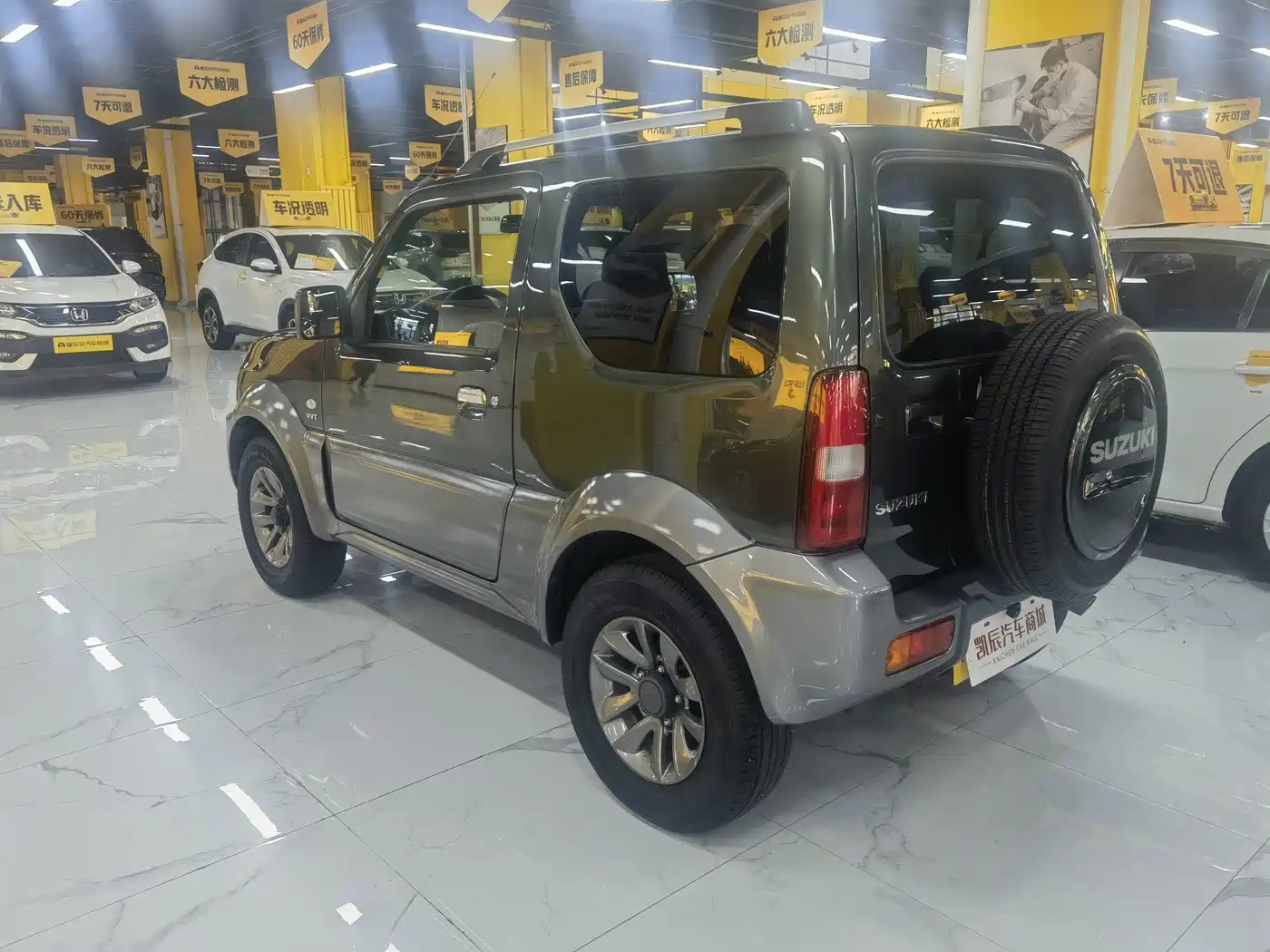 Фото 6 - Suzuki Jimny (Import)