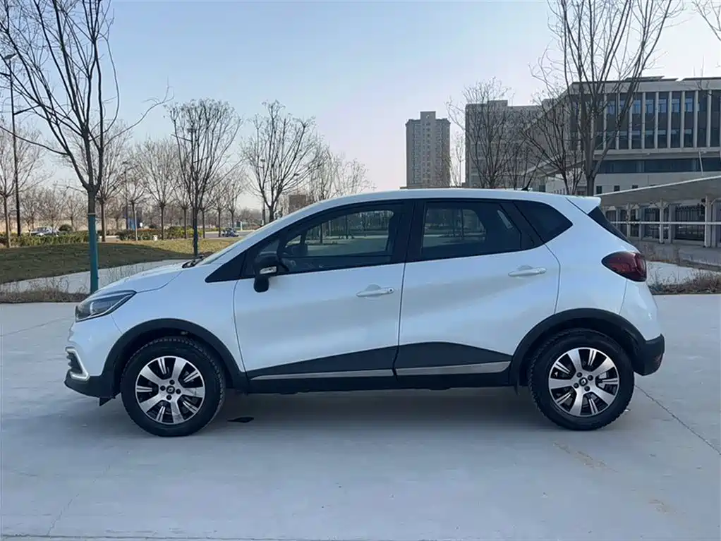 Renault Captur 2019 2018 TCe190 Urban Style