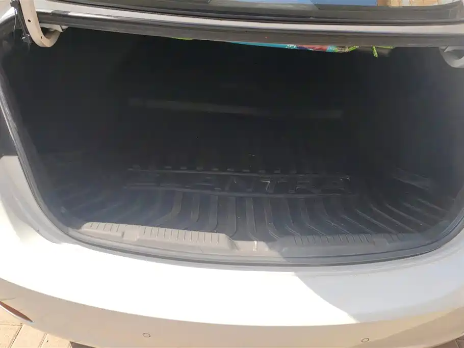Hyundai Langdong 2012 1.6L Manual Leading фото 4
