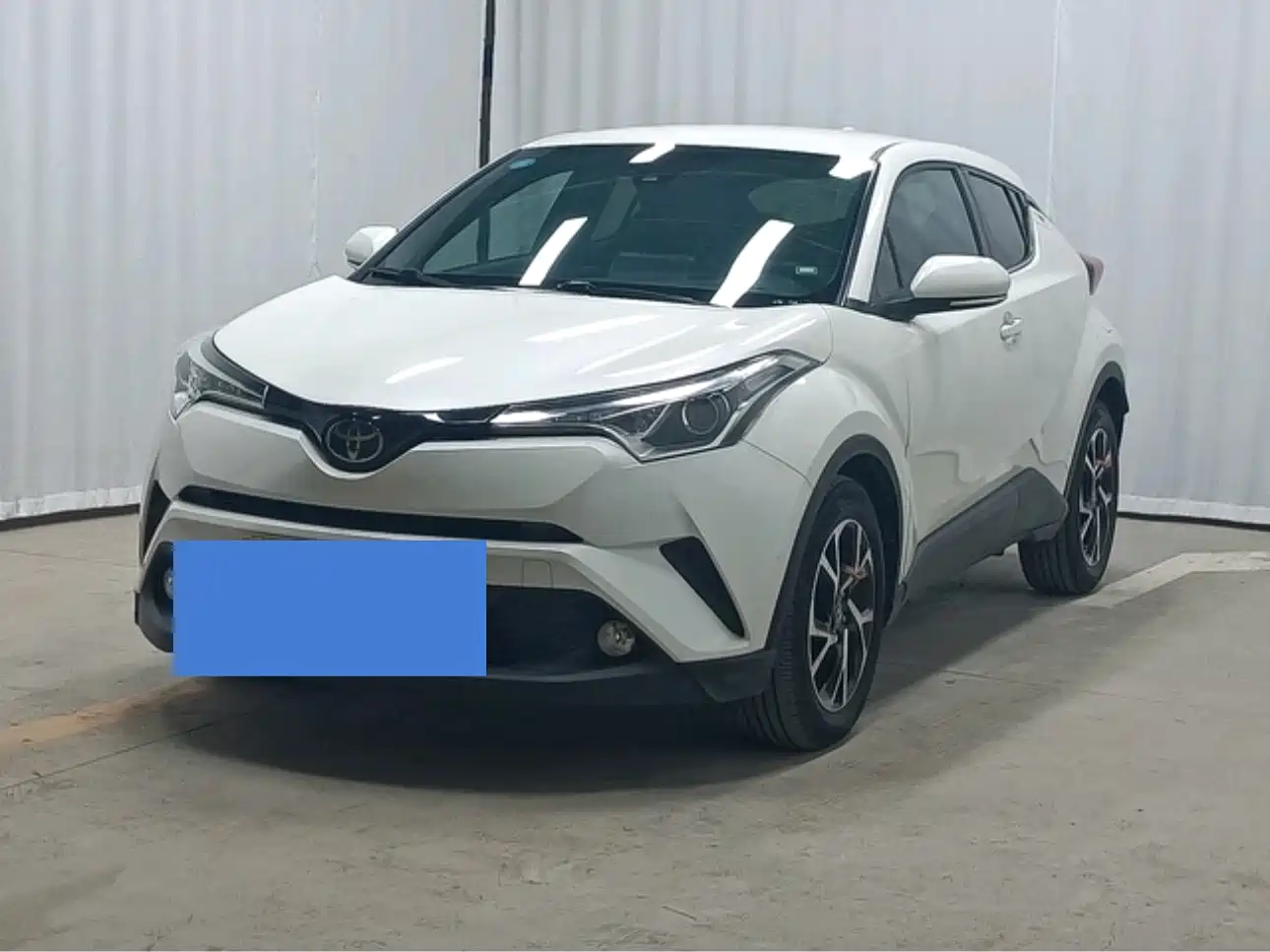 Toyota C-HR 2018 2.0L Leading Edition China VI фото 2