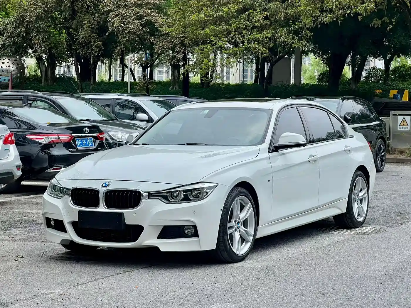 BMW 3 Series 2018 320Li Leading M Sport Package