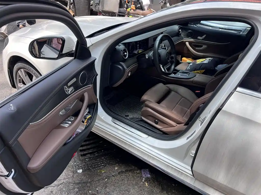 Mercedes-Benz E-Class 2022 E 260 L Sport фото 5
