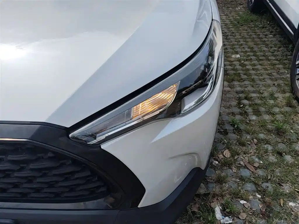 Toyota Corolla Cross 2022 2.0L Elite Edition фото 24
