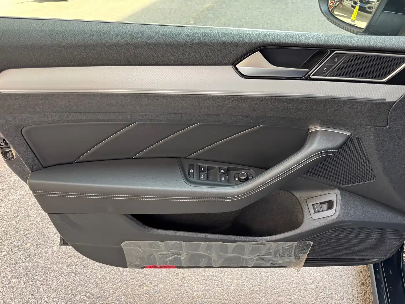 Volkswagen Magotan 2023 2 Million Units Commemorative Edition 280TSI DSG Comfort фото 13