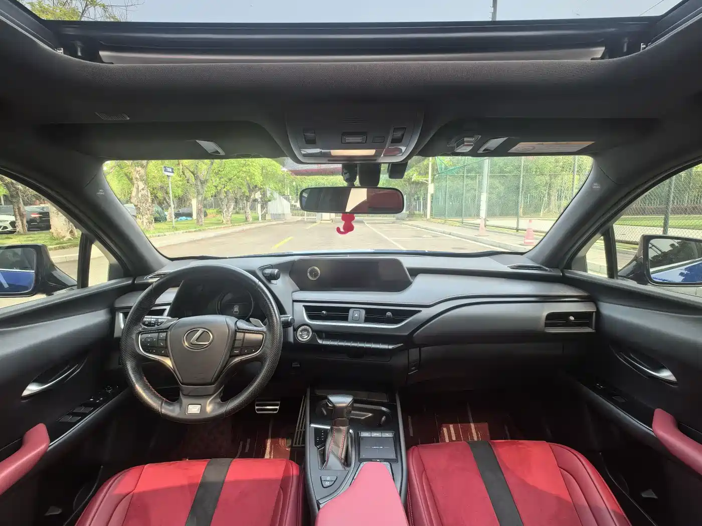 Lexus UX 2020 Facelift 200 F SPORT Edition фото 10