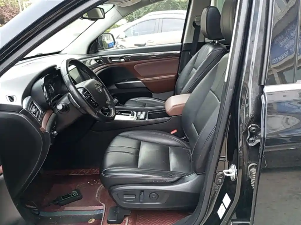 GAC Trumpchi Trumpchi GS8 2017 320T 2WD Luxury Smart Connect (7-seater) фото 15