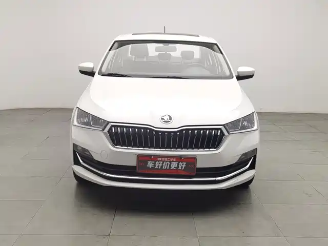 Škoda Rapid 2020 1.5L Automatic Comfort Edition — фото 3