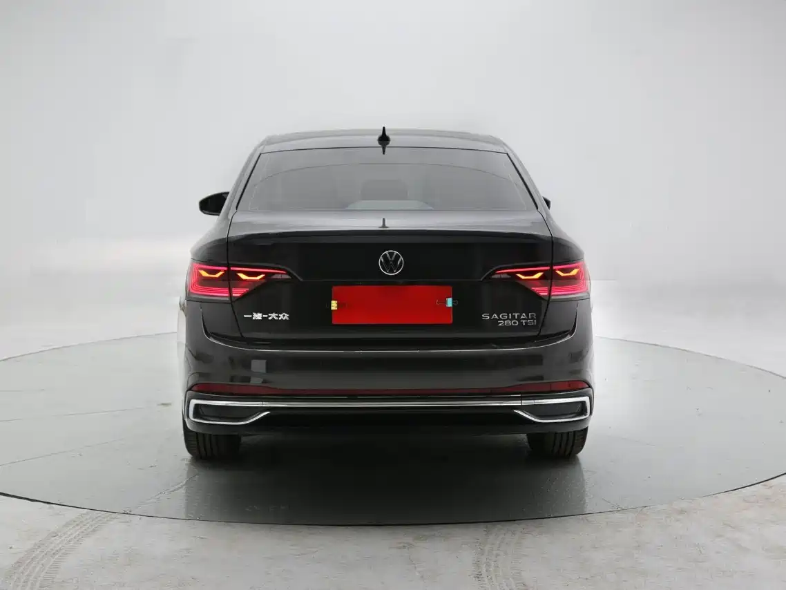 Volkswagen Sagitar 2023 Model Year 280TSI DSG Surpass Edition фото 6