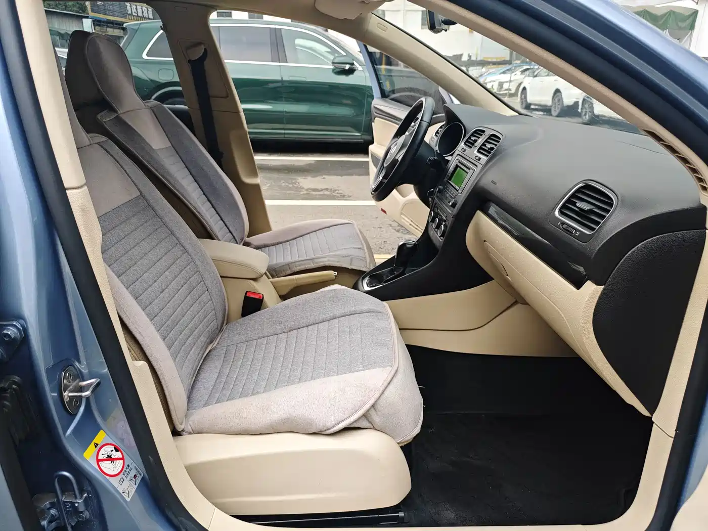 Volkswagen Golf 2012 1.6 Automatic Comfort Type фото 13