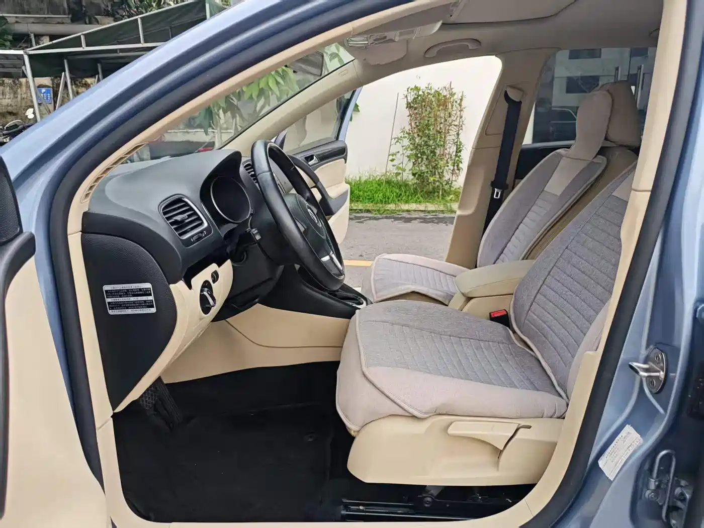 Volkswagen Golf 2012 1.6 Automatic Comfort Type фото 7